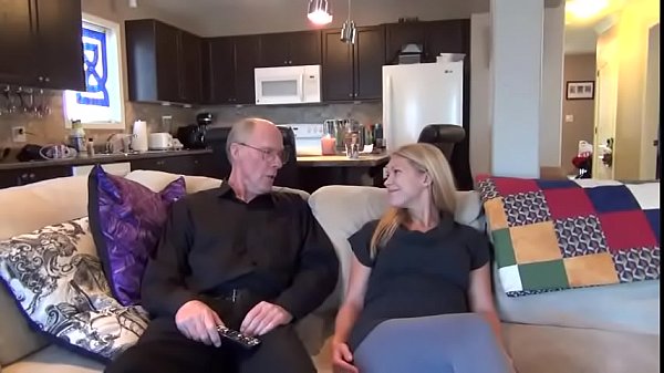 ariel se folla toda la familia